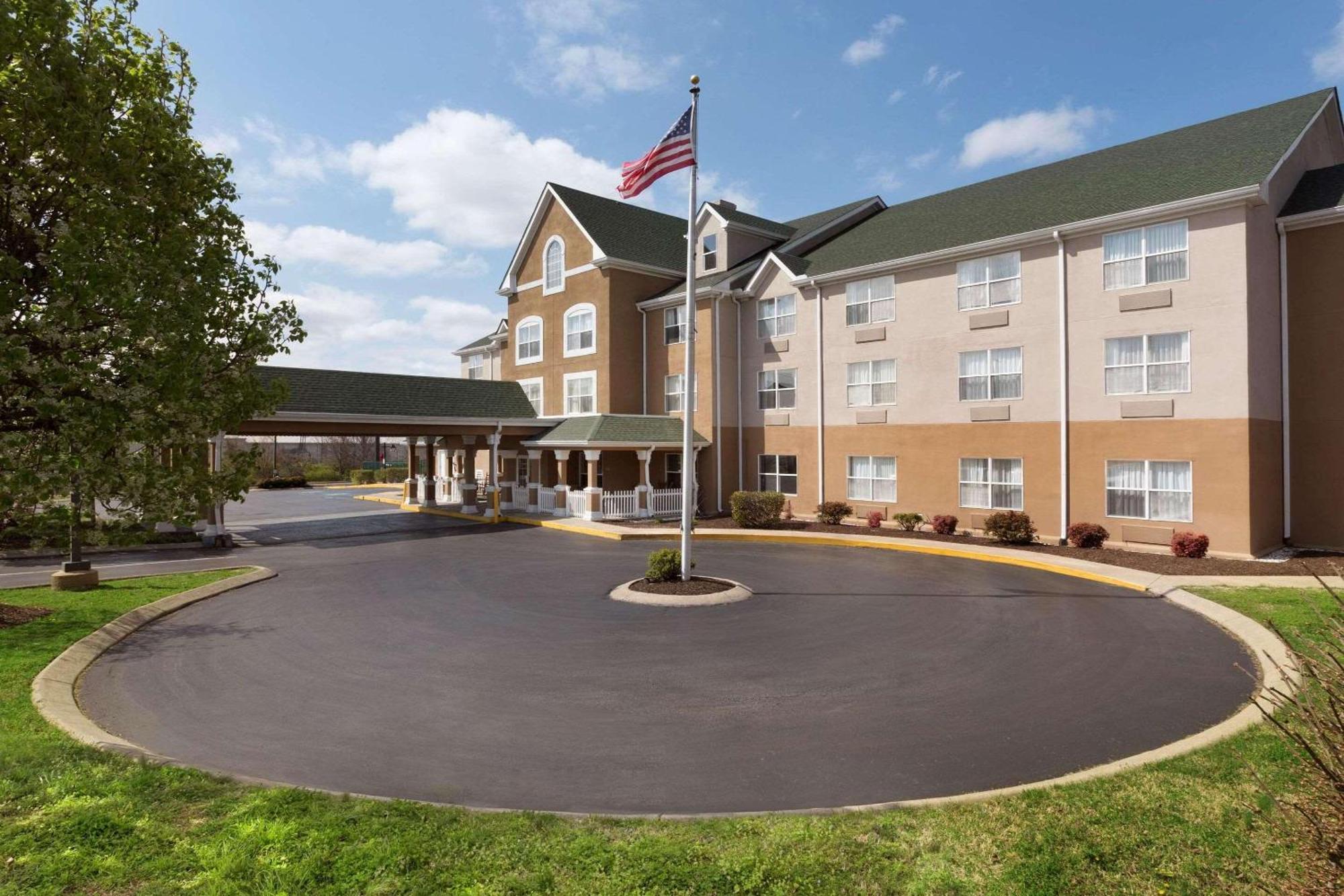 Country & By Radisson, Nashville, Tn Hotel Nashville