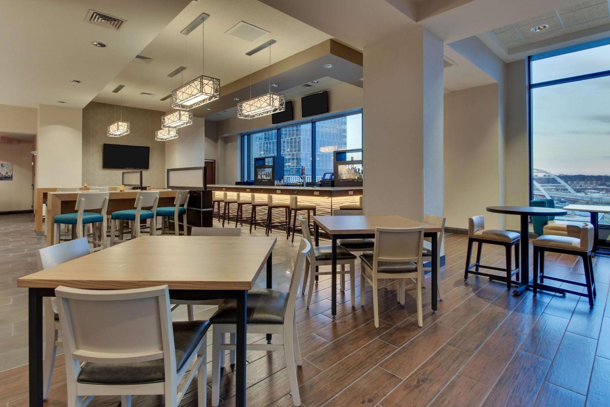 Hotel Drury Plaza Downtown 3*