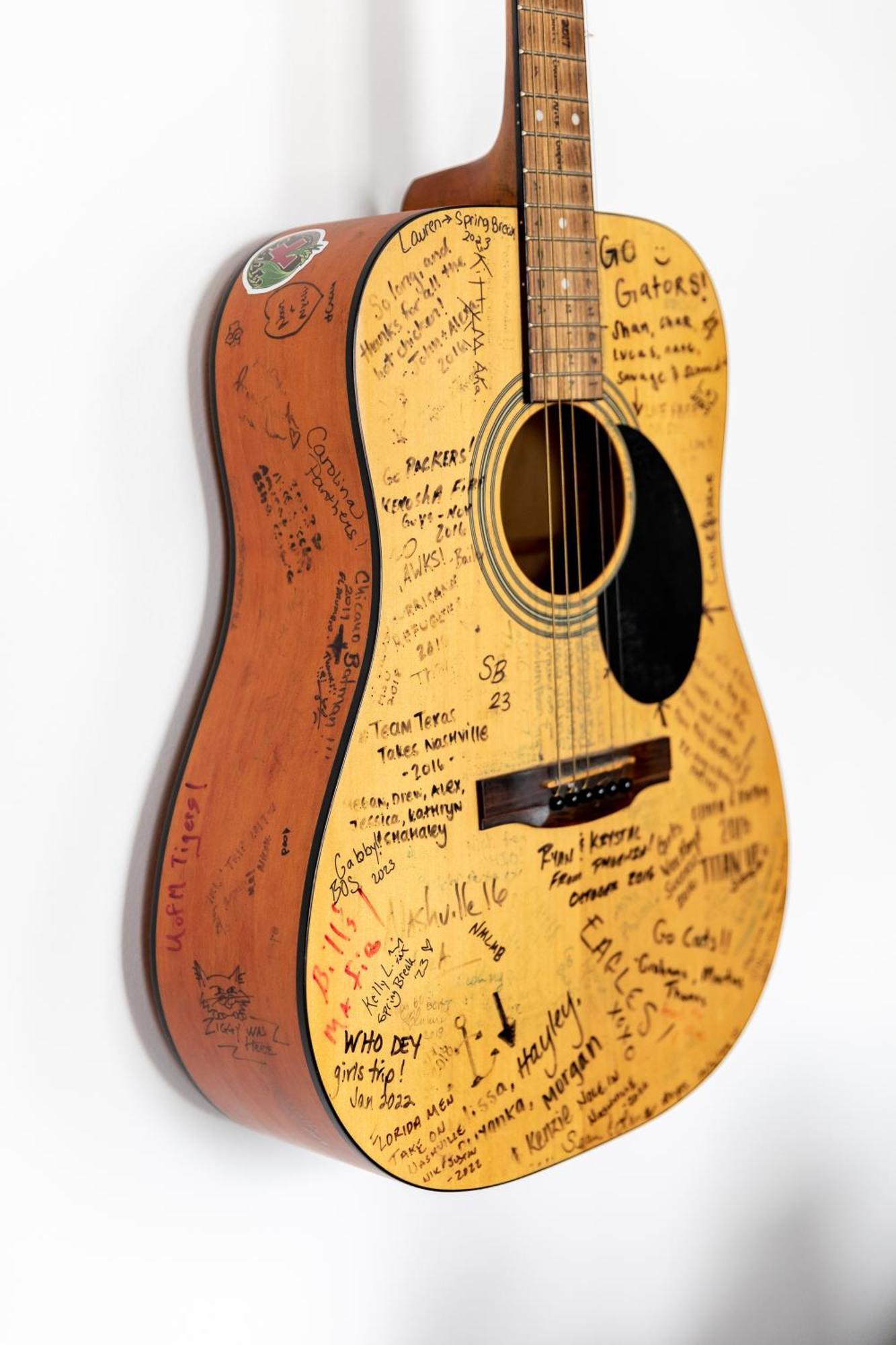 Apartment Walk To Downtown Broadway With Pool, Parking And Patio Nashville