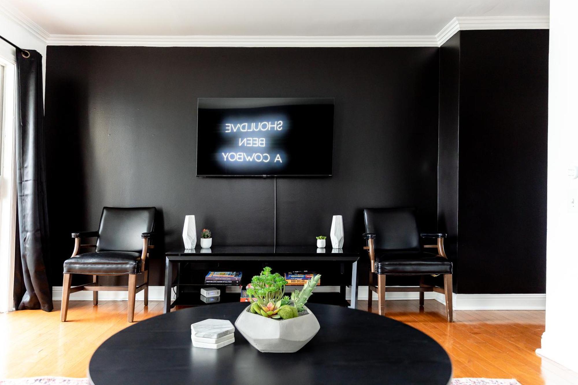 Apartment Walk To Downtown Broadway With Pool, Parking And Patio Nashville