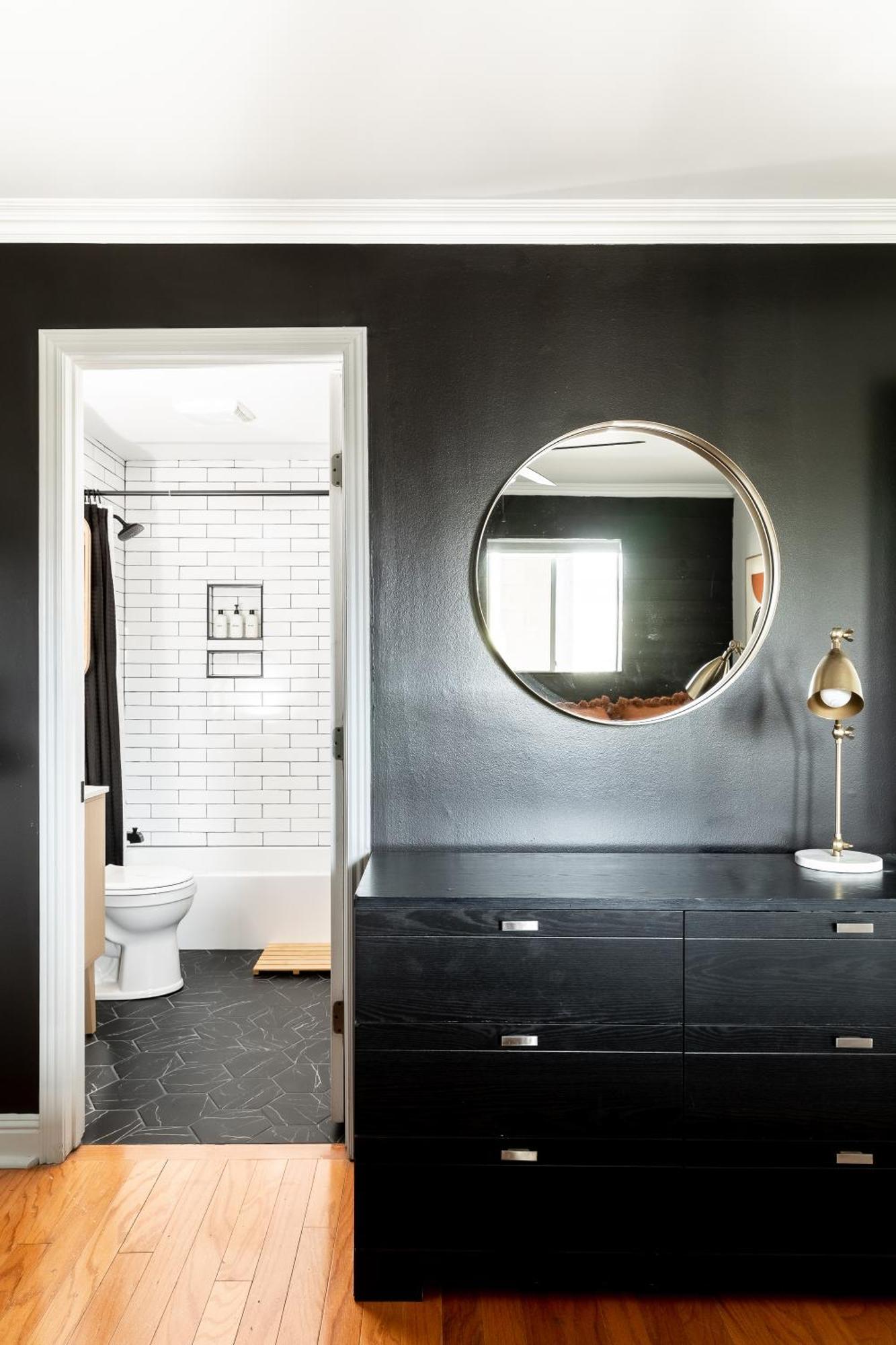 Walk To Downtown Broadway With Pool, Parking And Patio Apartment Nashville