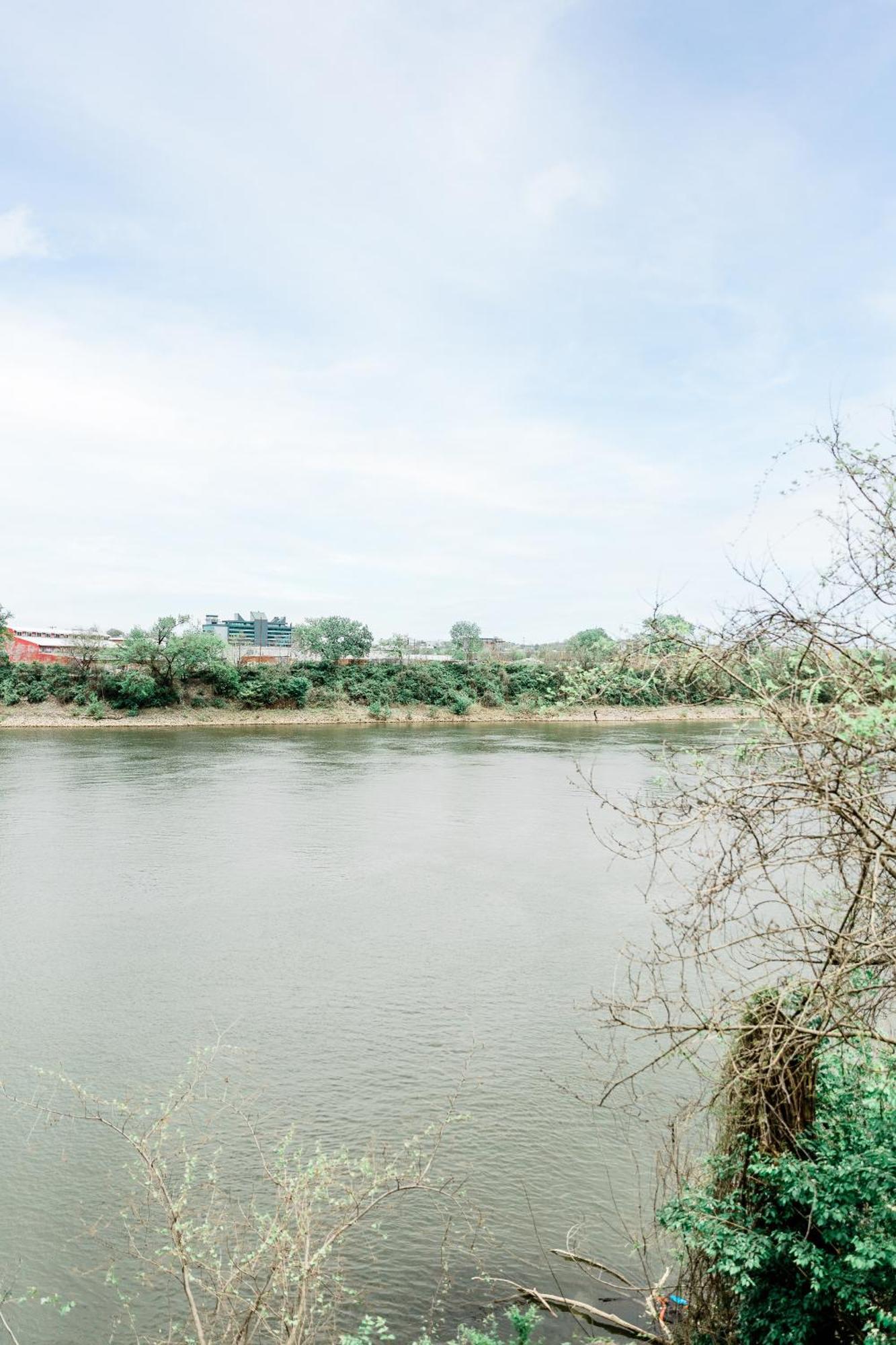 Walk To Downtown Broadway With Pool, Parking And Patio * Nashville