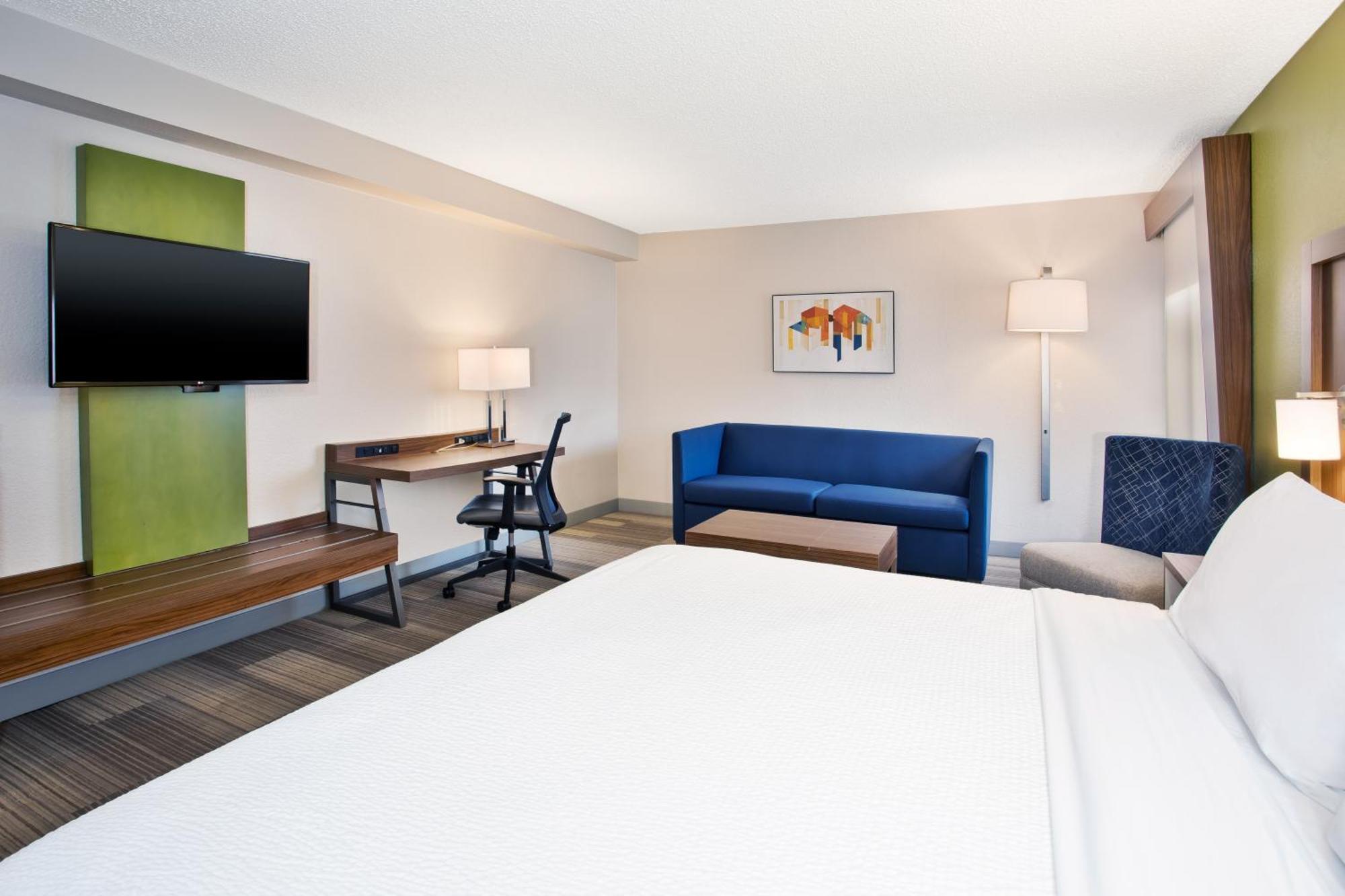 Hotel Holiday Express Airport By Ihg