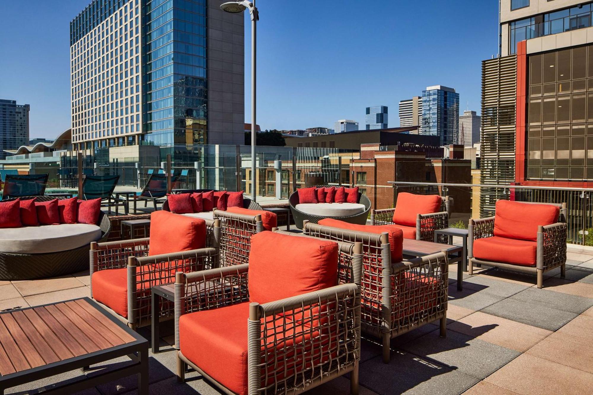 Hotel Hilton Garden Downtown Convention Center 3*
