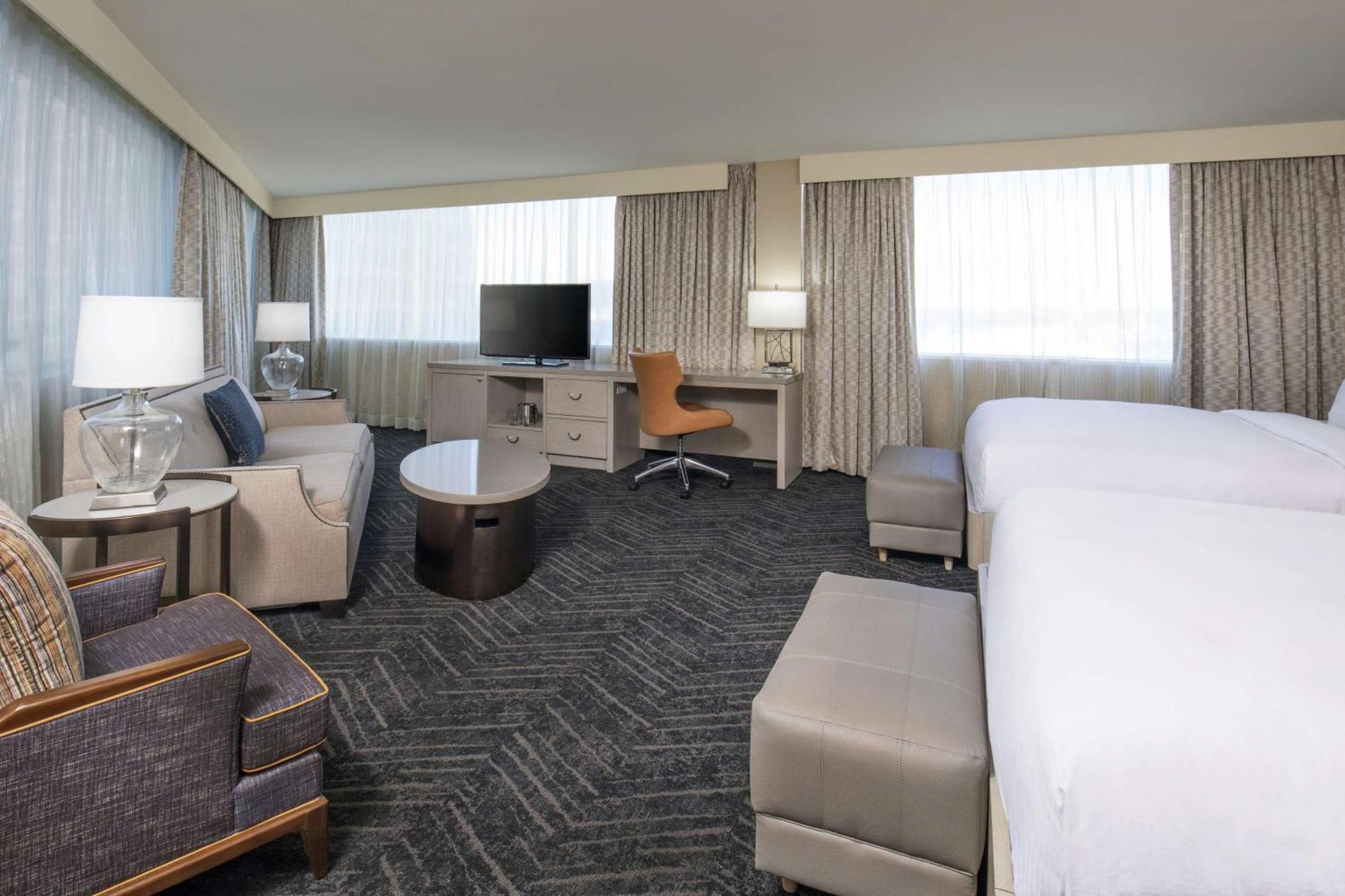 Hotel Doubletree By Hilton Downtown Nashville