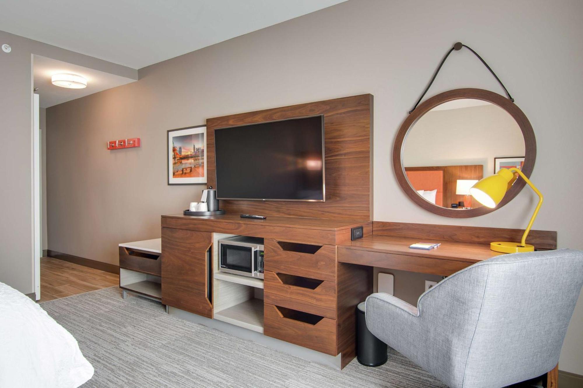 Hampton & By Hilton North Skyline Nashville