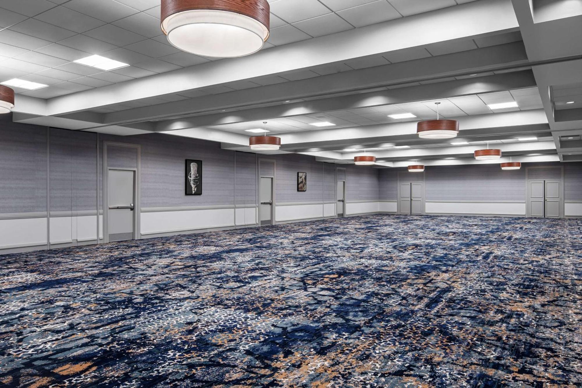 Hotel Embassy By Hilton Airport Nashville