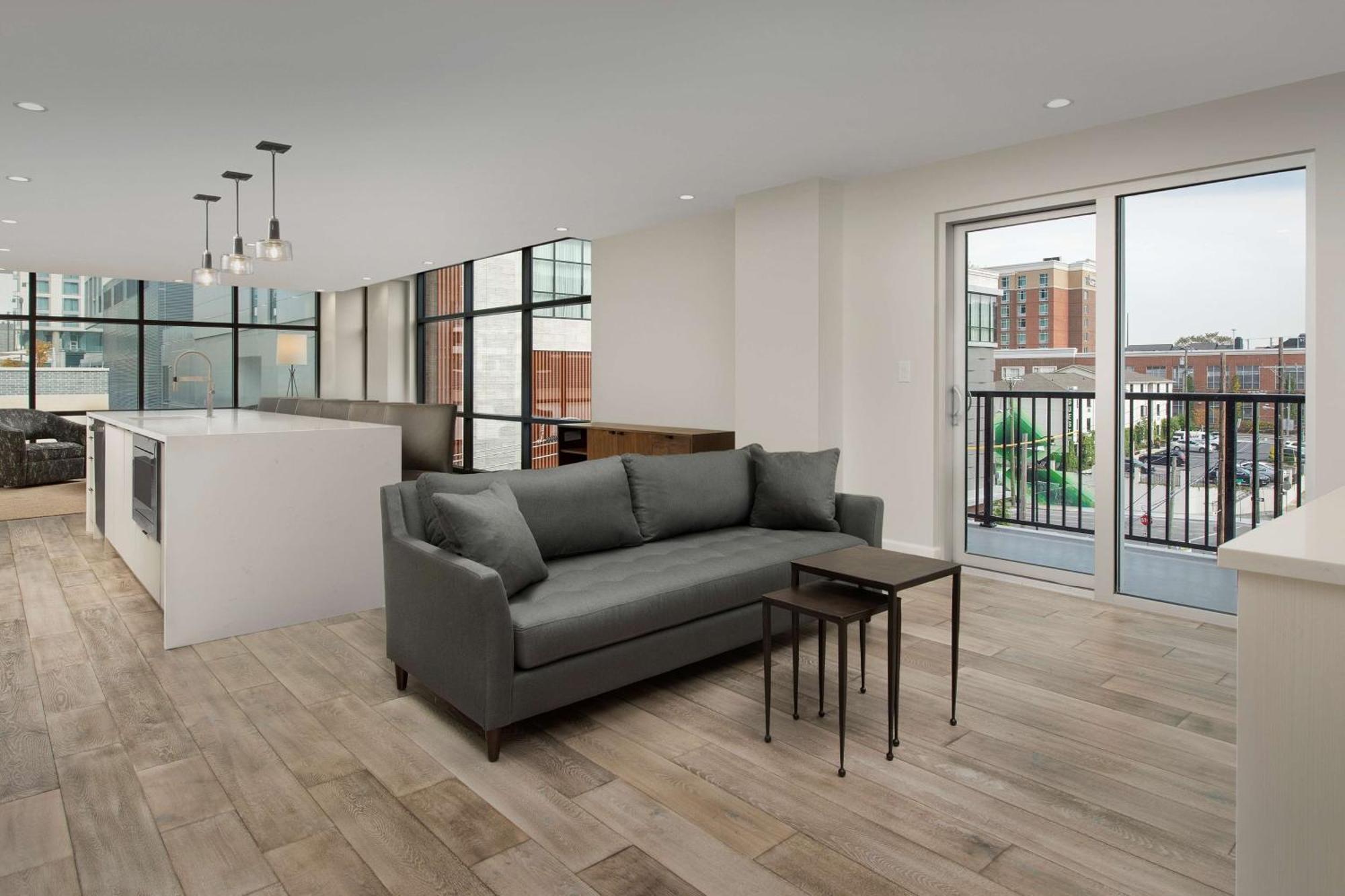 Home2 By Hilton Downtown Convention Center Hotel 3*