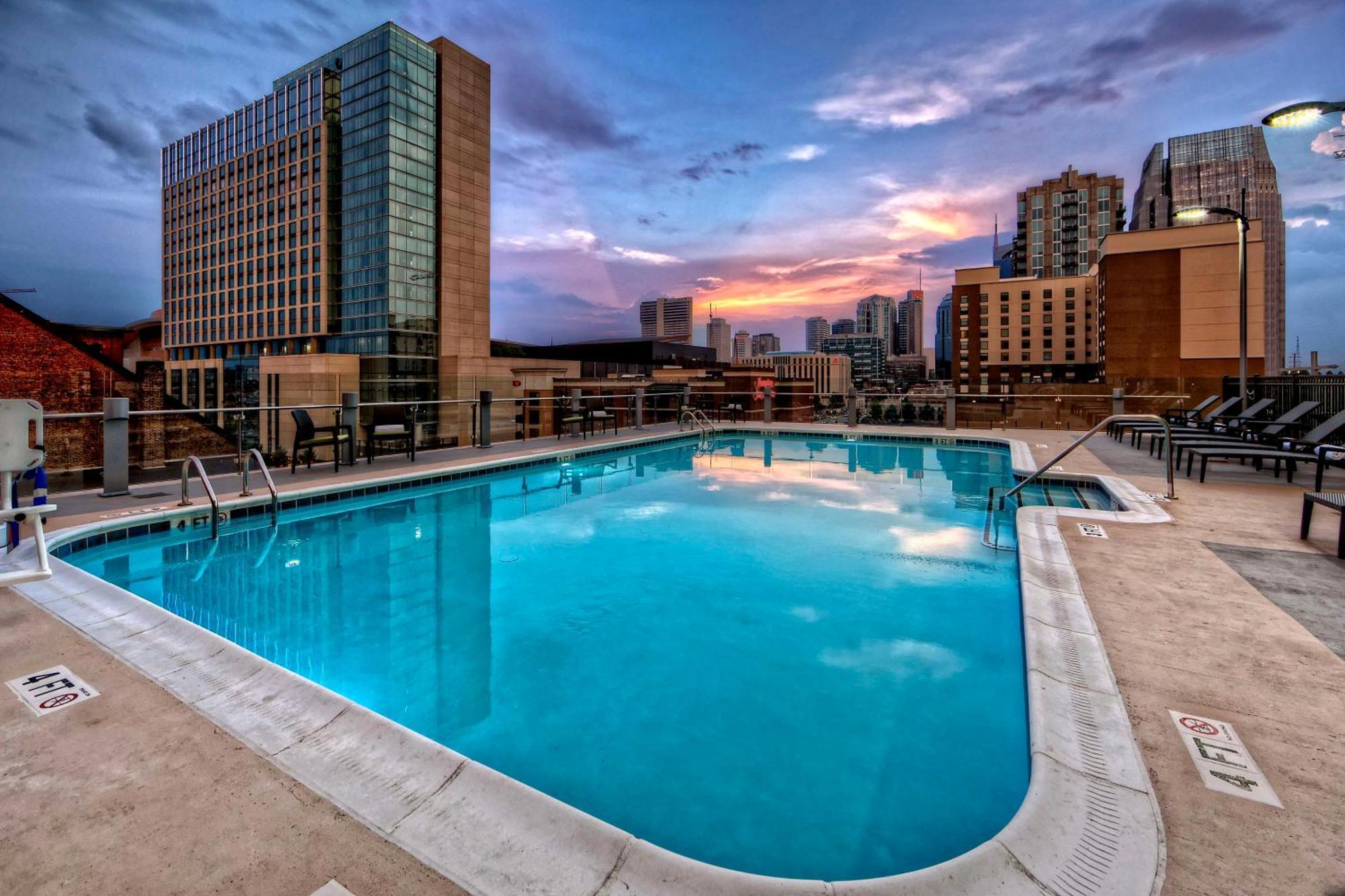 Hilton Garden Downtown Convention Center Hotel Nashville