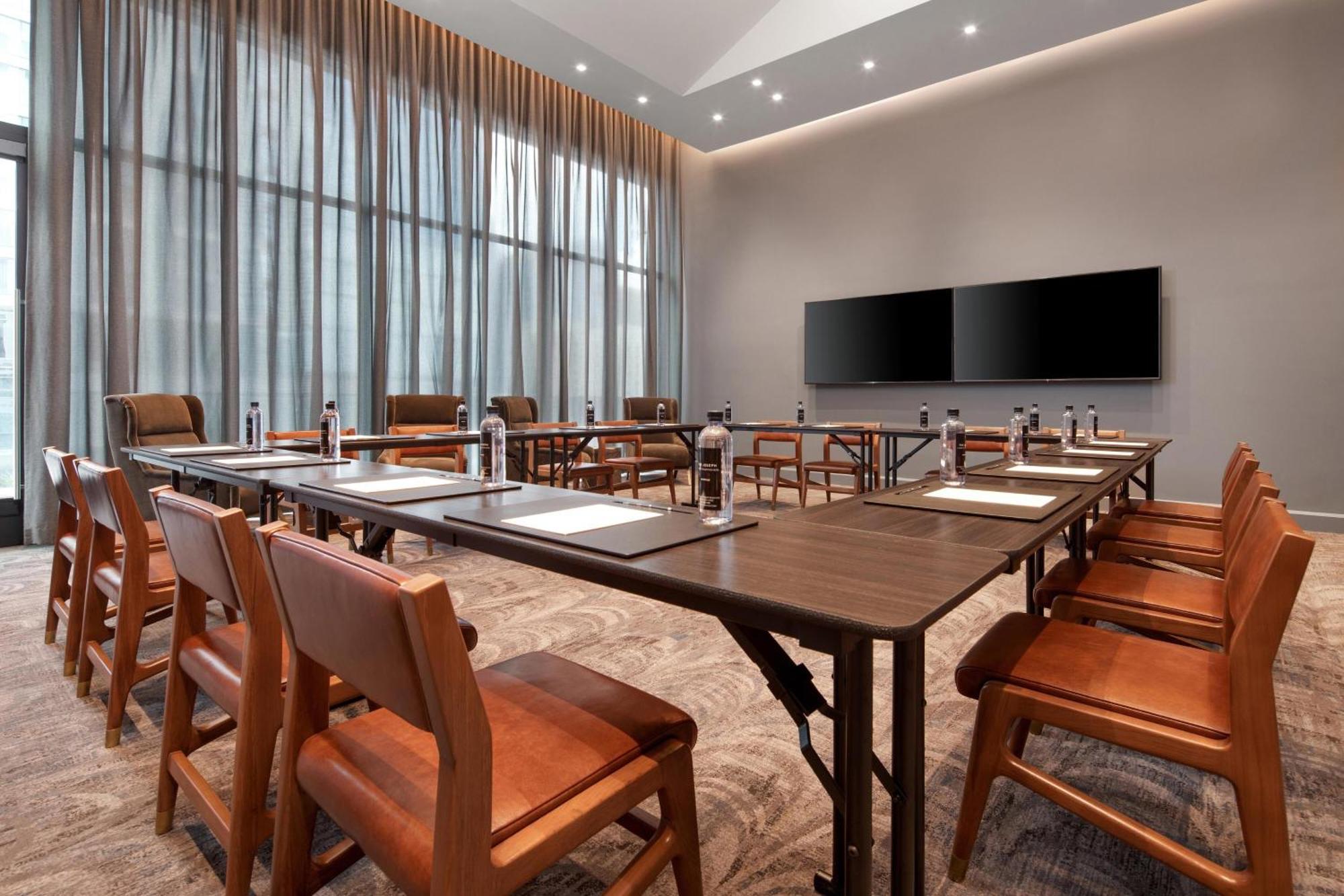 The Joseph, A Luxury Collection Hotel, Hotel 5*