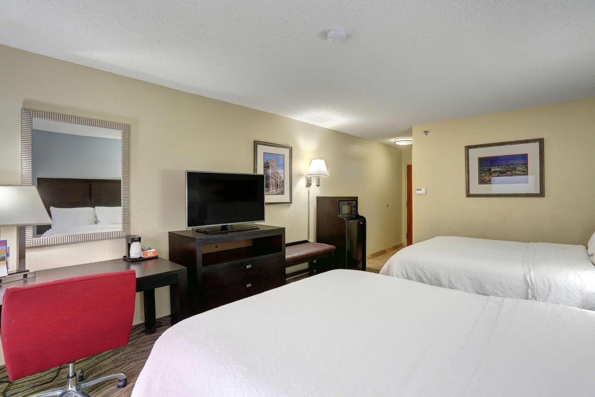 Hampton Nashville-i-24 Hickory Hollow 3*