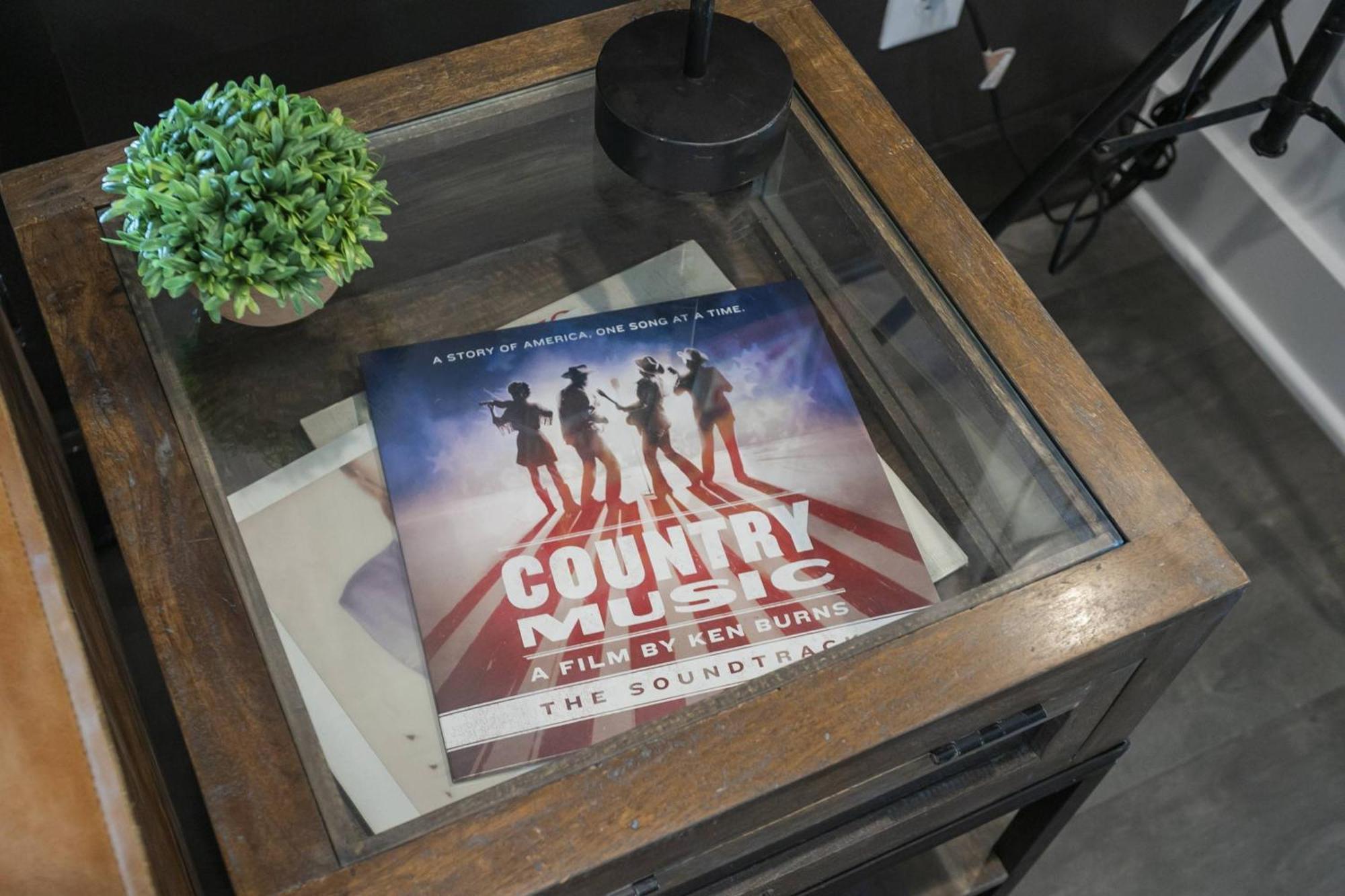 Vibe 857 * Nashville