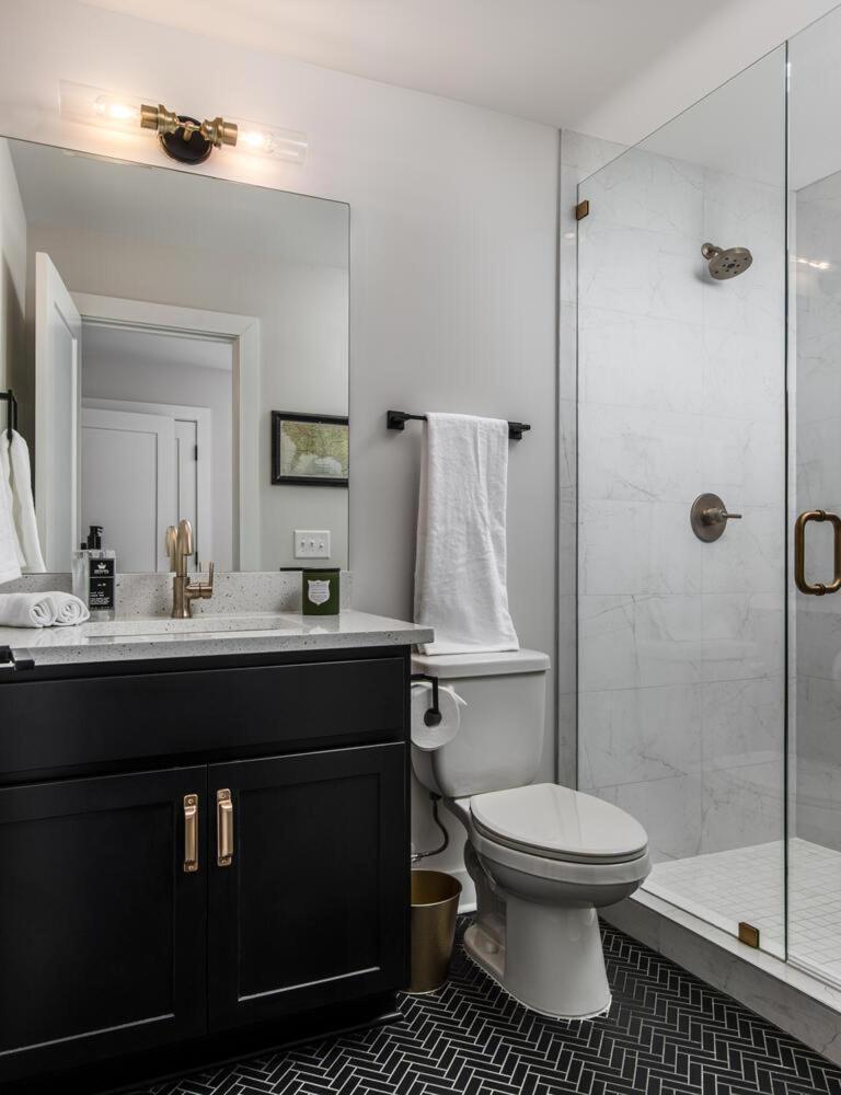 Edgehill Duo - 2 Townhomes - Mins Vanderbilt Holiday home Nashville