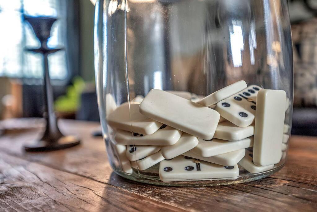 East Nash Local Dining Bars - Sleeps 6