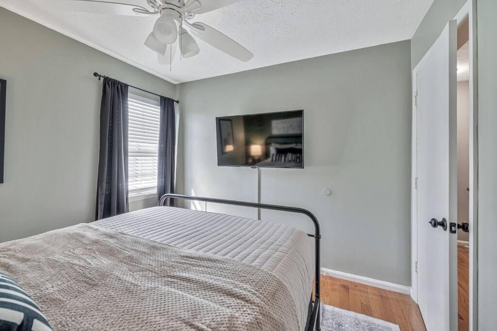 East Nash Local Dining Bars - Sleeps 6 Holiday home