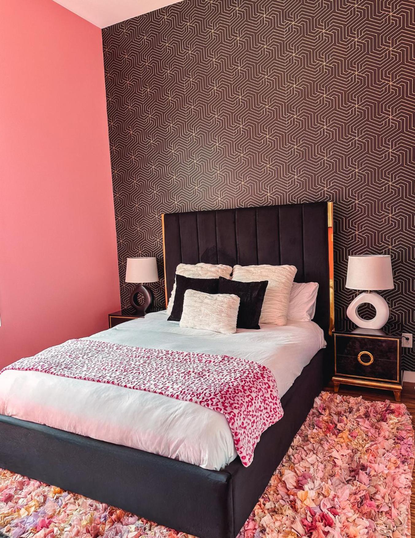 Dolly's Glam Getaway - Glittering Gem Near Broadway * Nashville