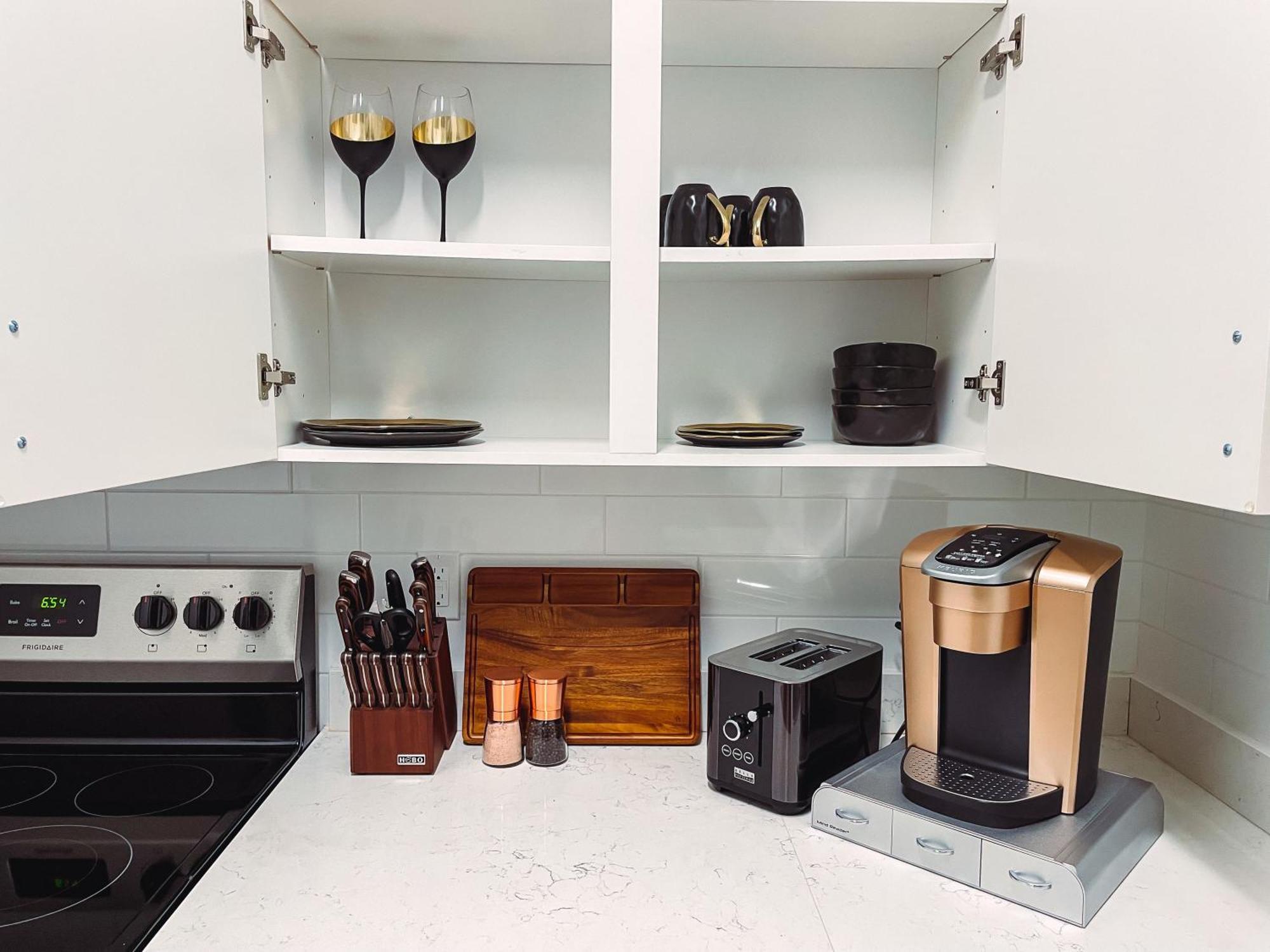 Holiday home Dolly's Glam Getaway - Glittering Gem Near Broadway *