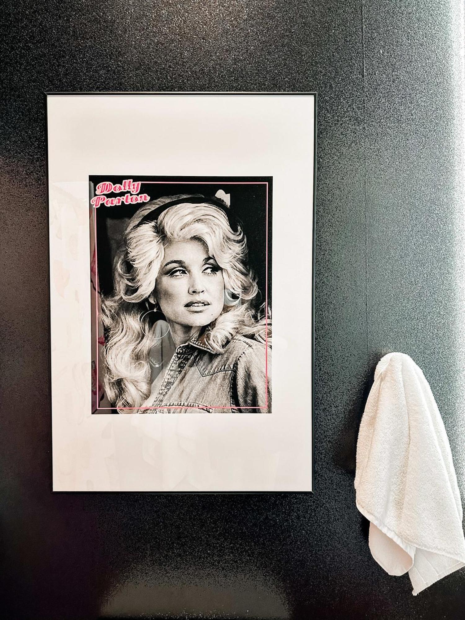 Holiday home Dolly's Glam Getaway - Glittering Gem Near Broadway *