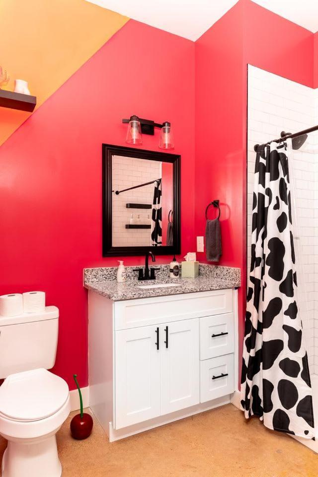 New Sleeps 4 - 7 Mins To Dt Apartment