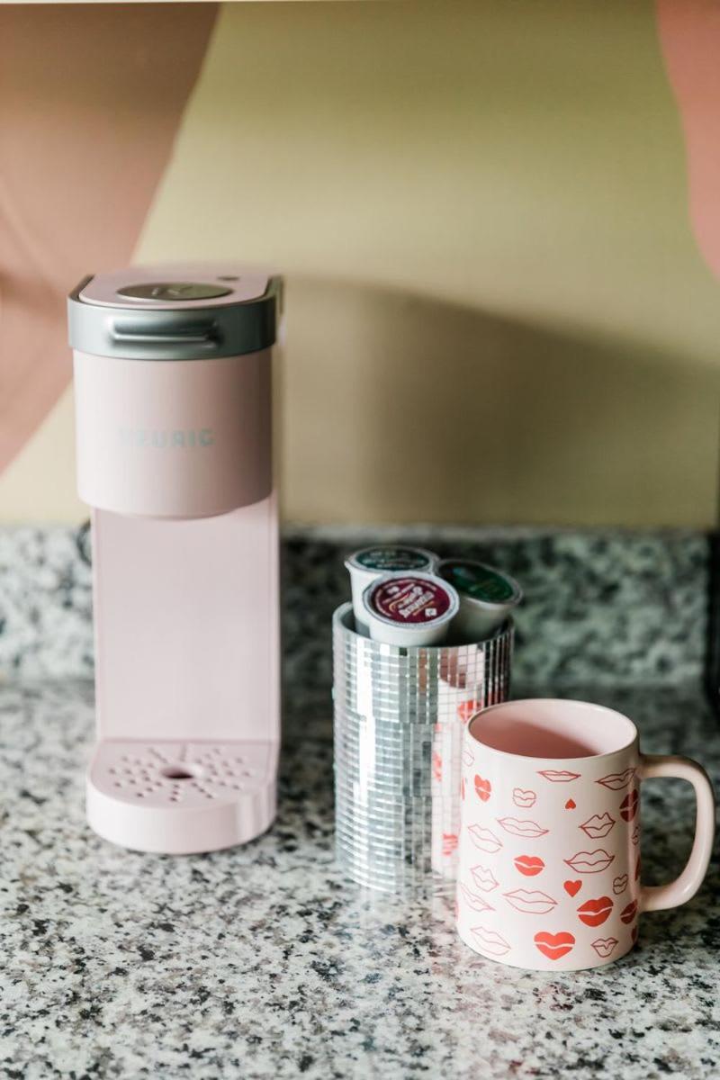 New Sleeps 4 - 7 Mins To Dt Apartment *