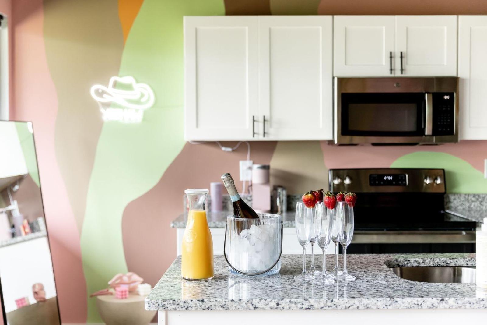 New Sleeps 4 - 7 Mins To Dt * Nashville