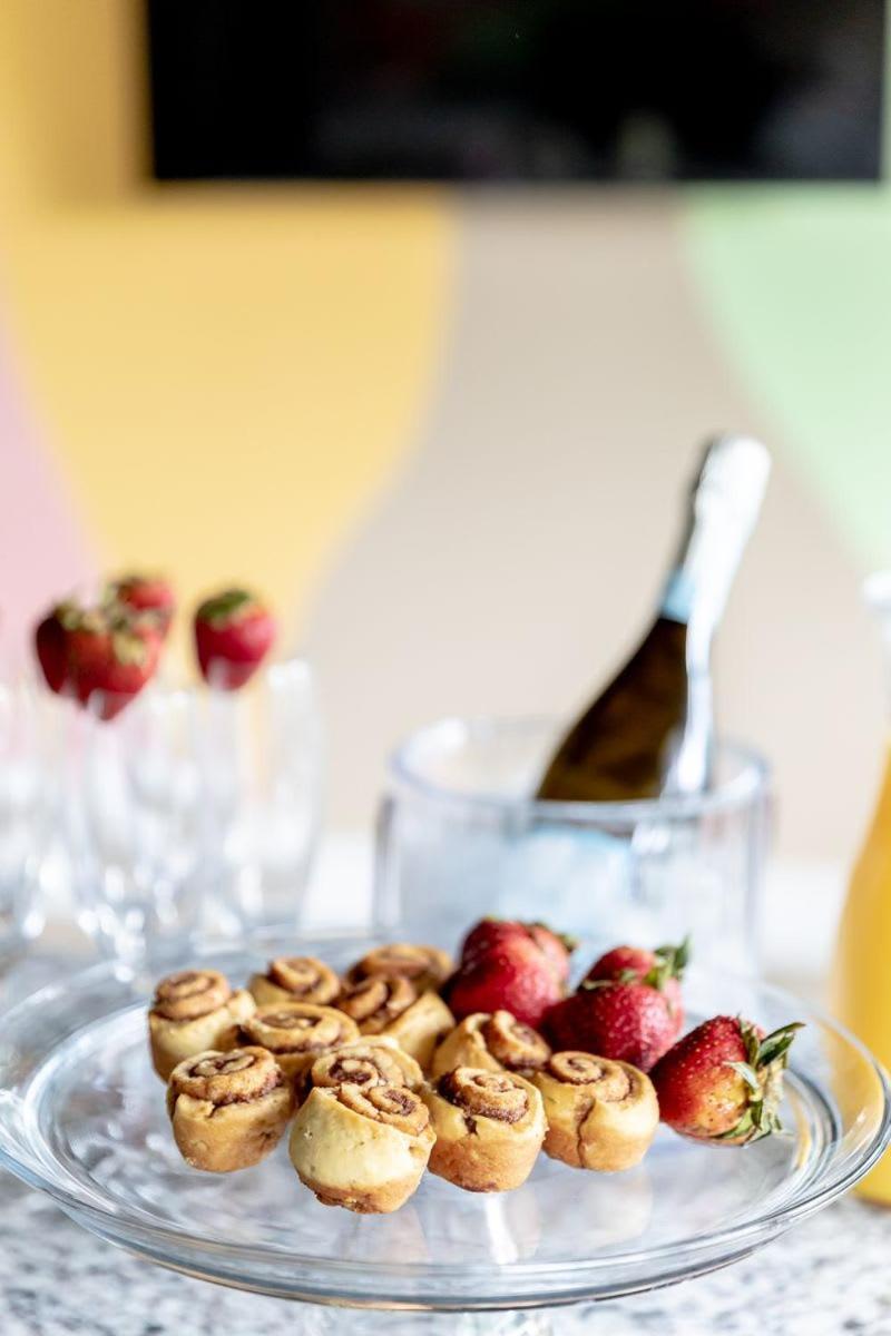 New Sleeps 4 - 7 Mins To Dt Apartment Nashville