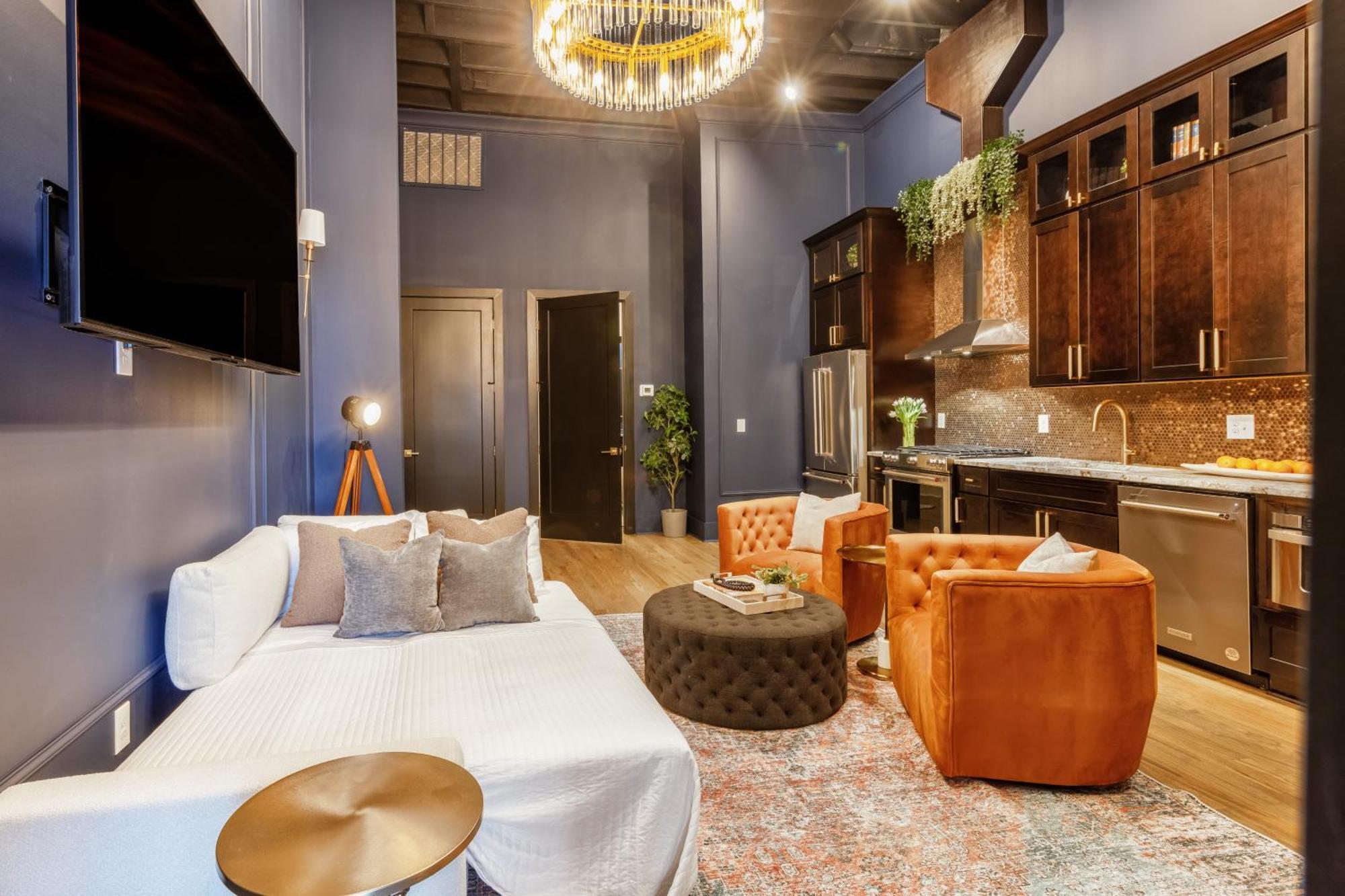 Union St Lofts - Salon - Day * Nashville