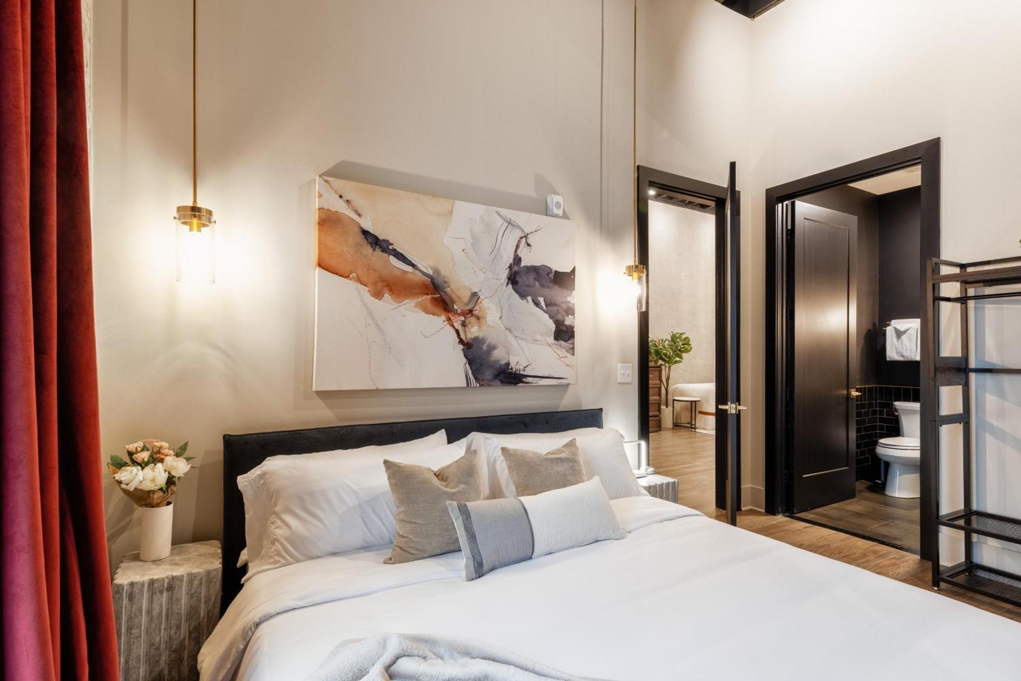 Union St Lofts - Salon - Day Nashville