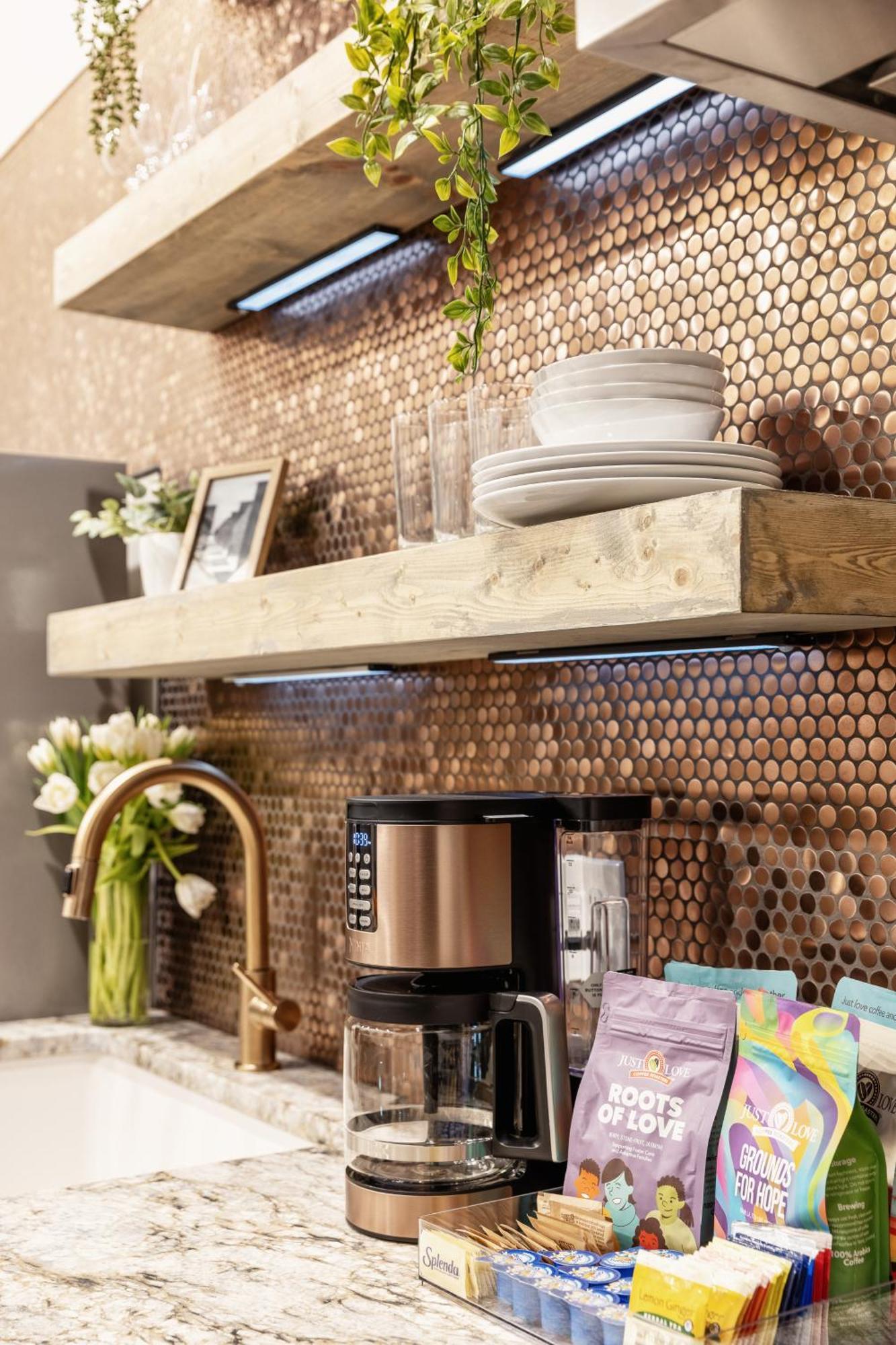 Apartment Union St Lofts - Salon - Day