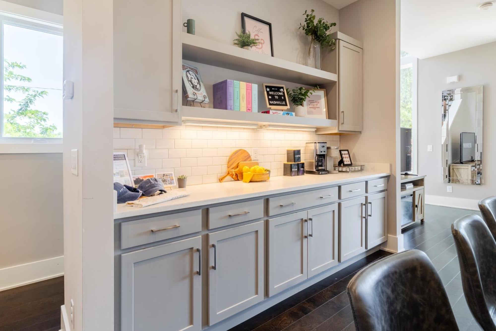 Holiday home Doralee By Avantstay Rooftop Mins From Downtown Dolly Parton Theme *