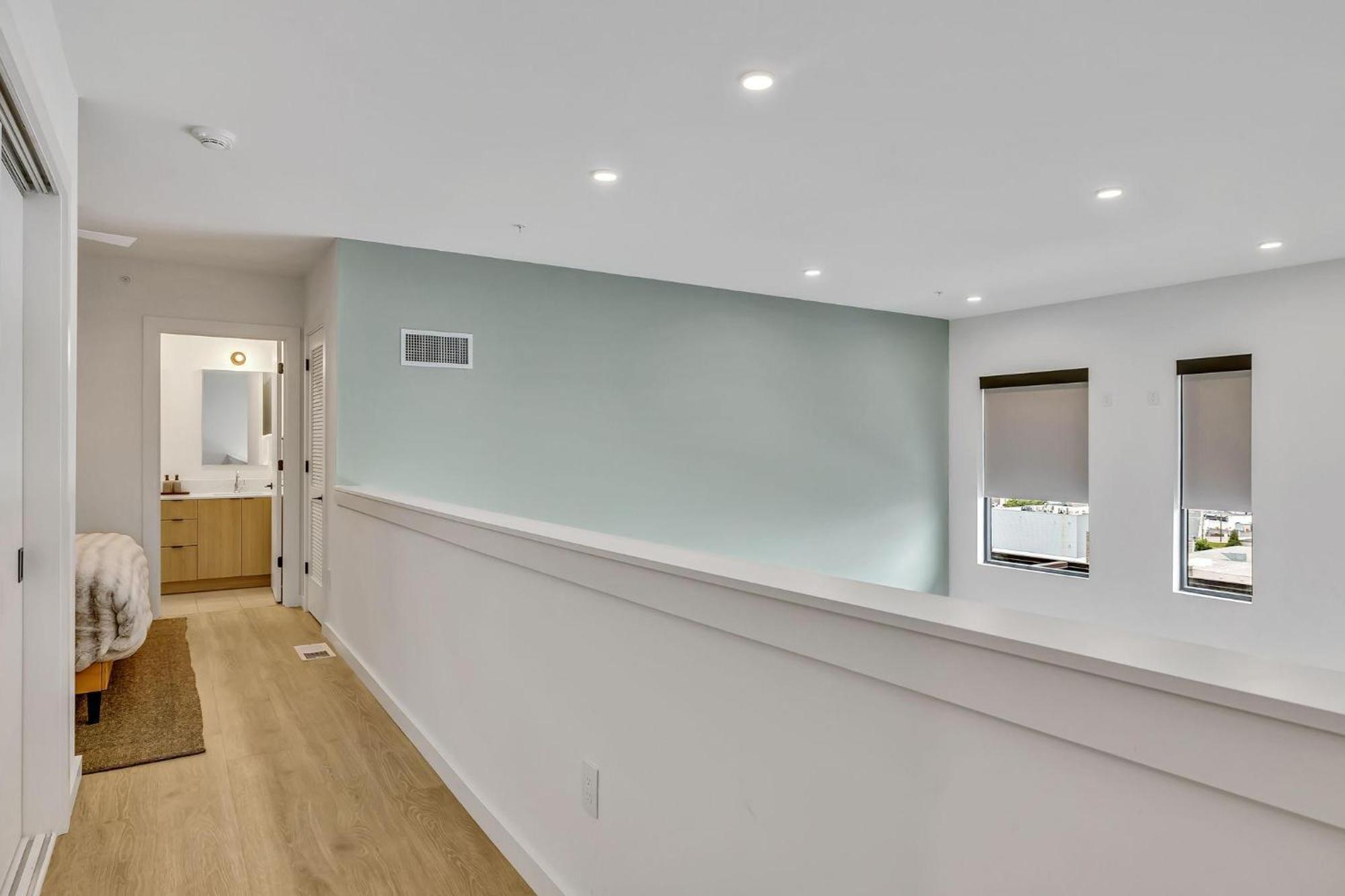 Holiday home - 635 7th Ave S Unit 610