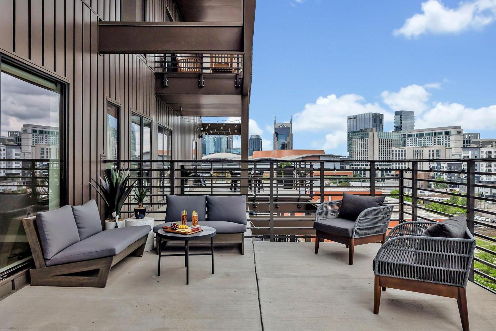 - 635 7th Ave S Unit 610 Holiday home Nashville