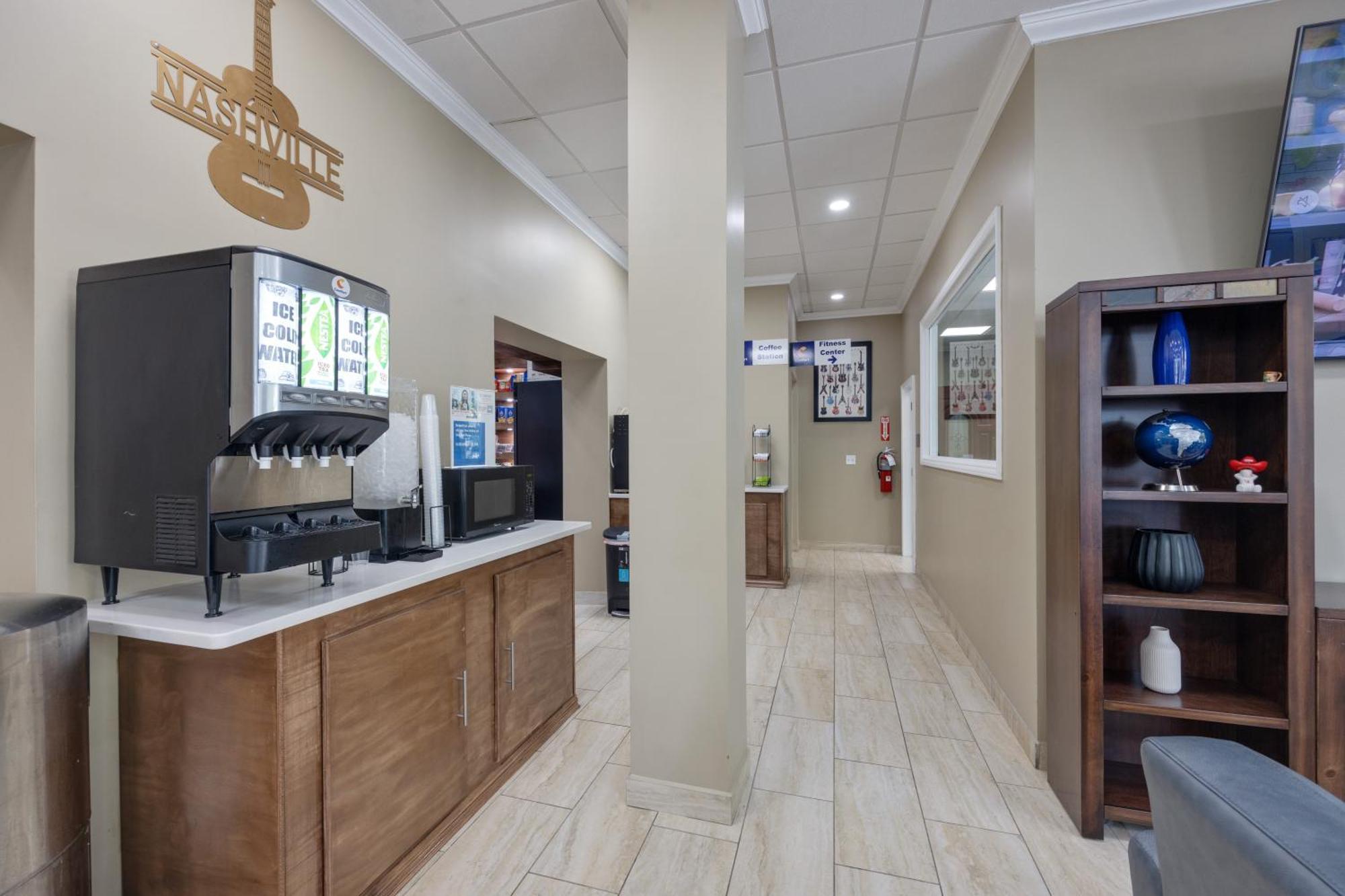 Comfort Downtown - Music City Center 3* Nashville
