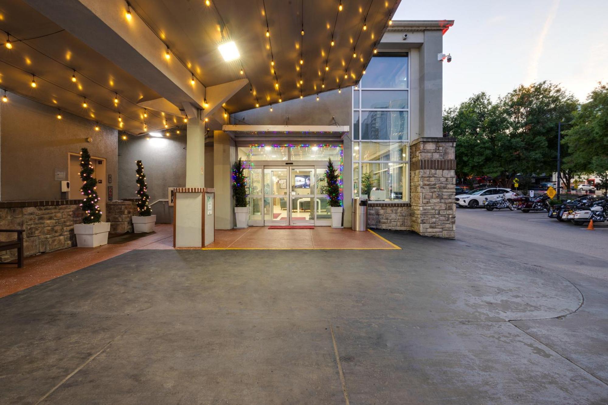 Inn Comfort Downtown - Music City Center 3*
