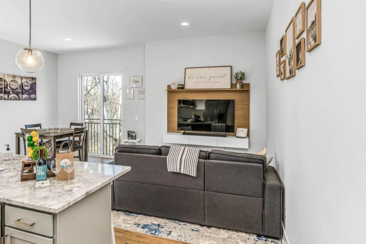 East Townhome 5min To Grand Ole Opry! Rooftop Deck, Grill, Tv And Golf Nashville