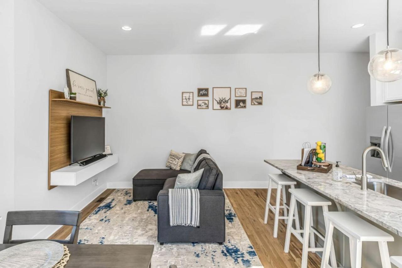 East Townhome 5min To Grand Ole Opry! Rooftop Deck, Grill, Tv And Golf * Nashville