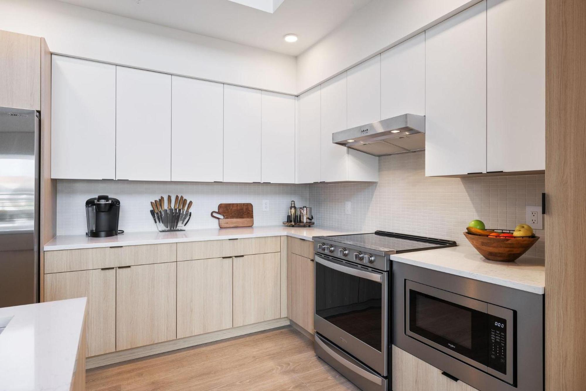 - 635 7th Ave S Unit 608 Holiday home Nashville