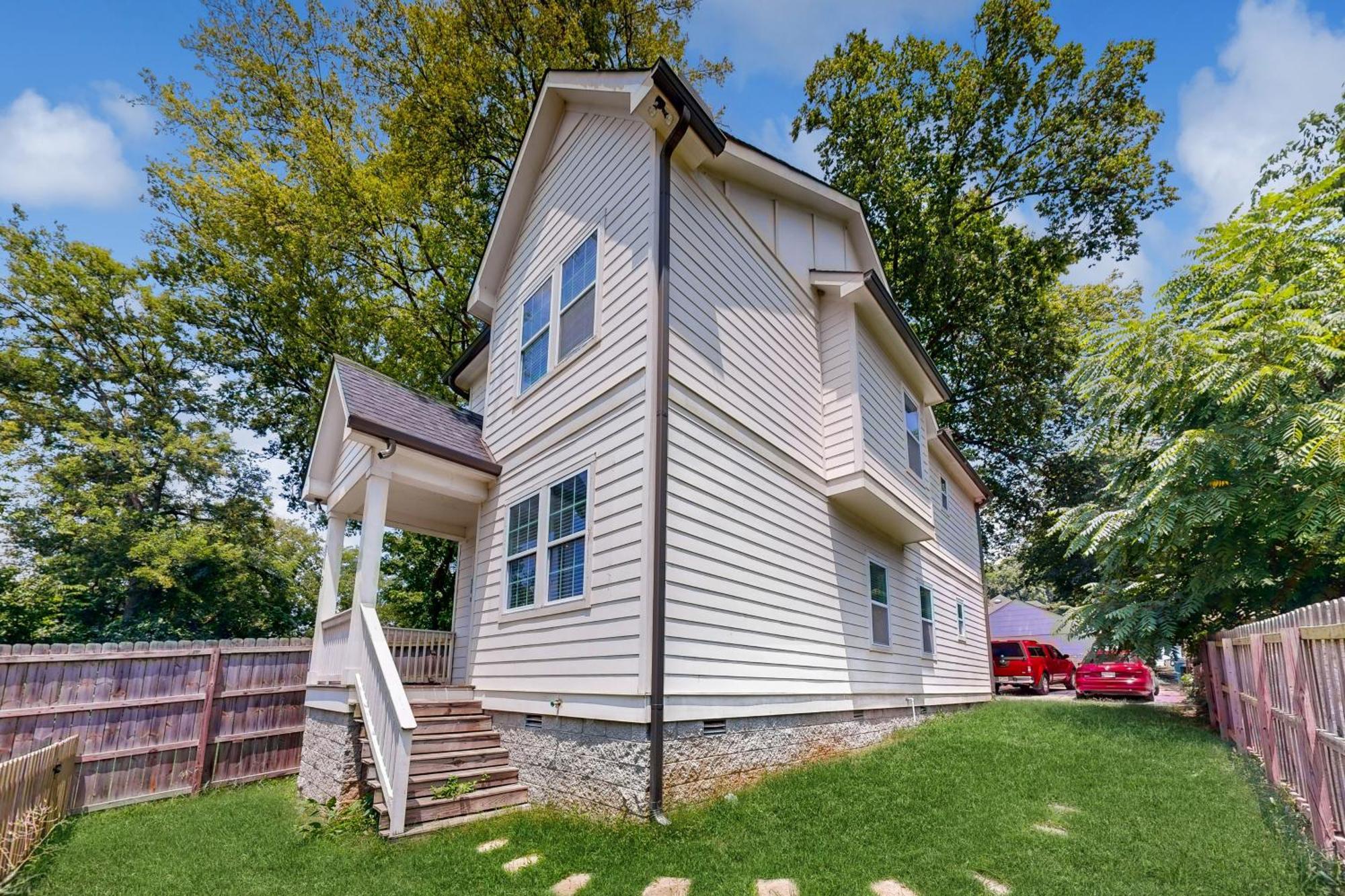 Apartment Stand Tall Unit B