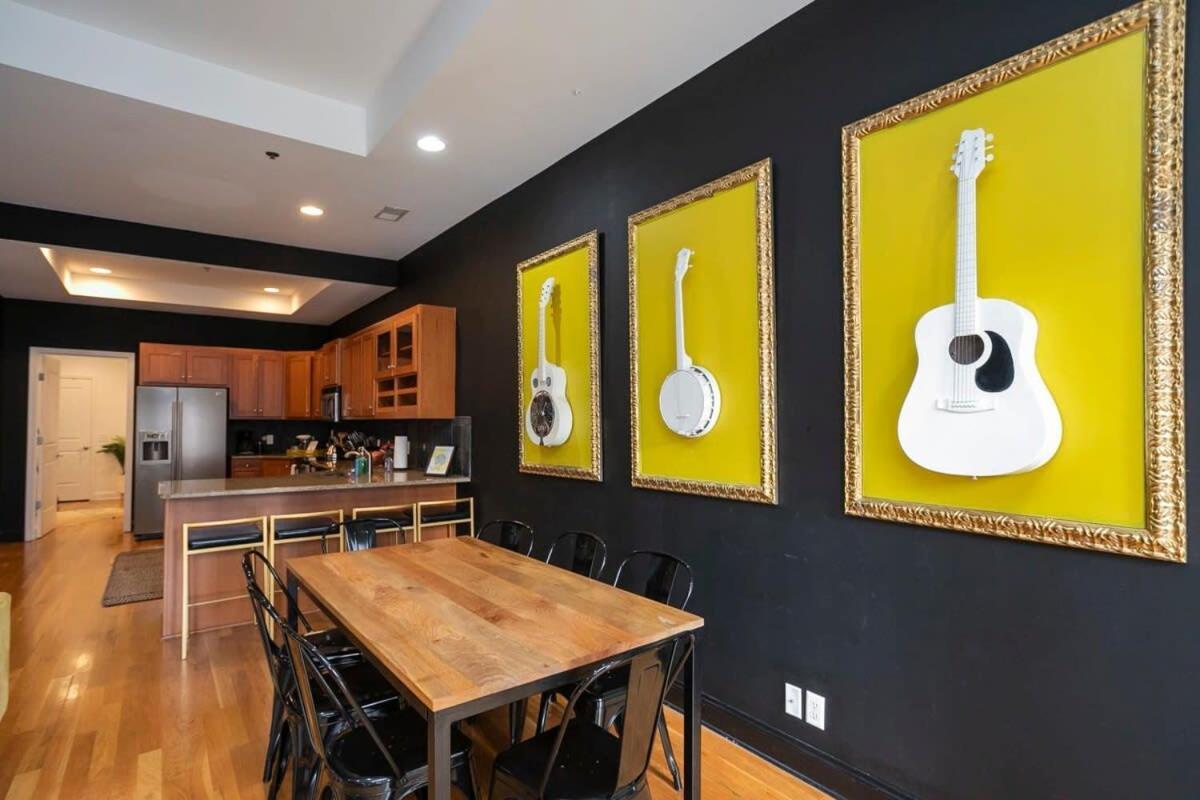 Grand Loft On Thee Broadway Strip *