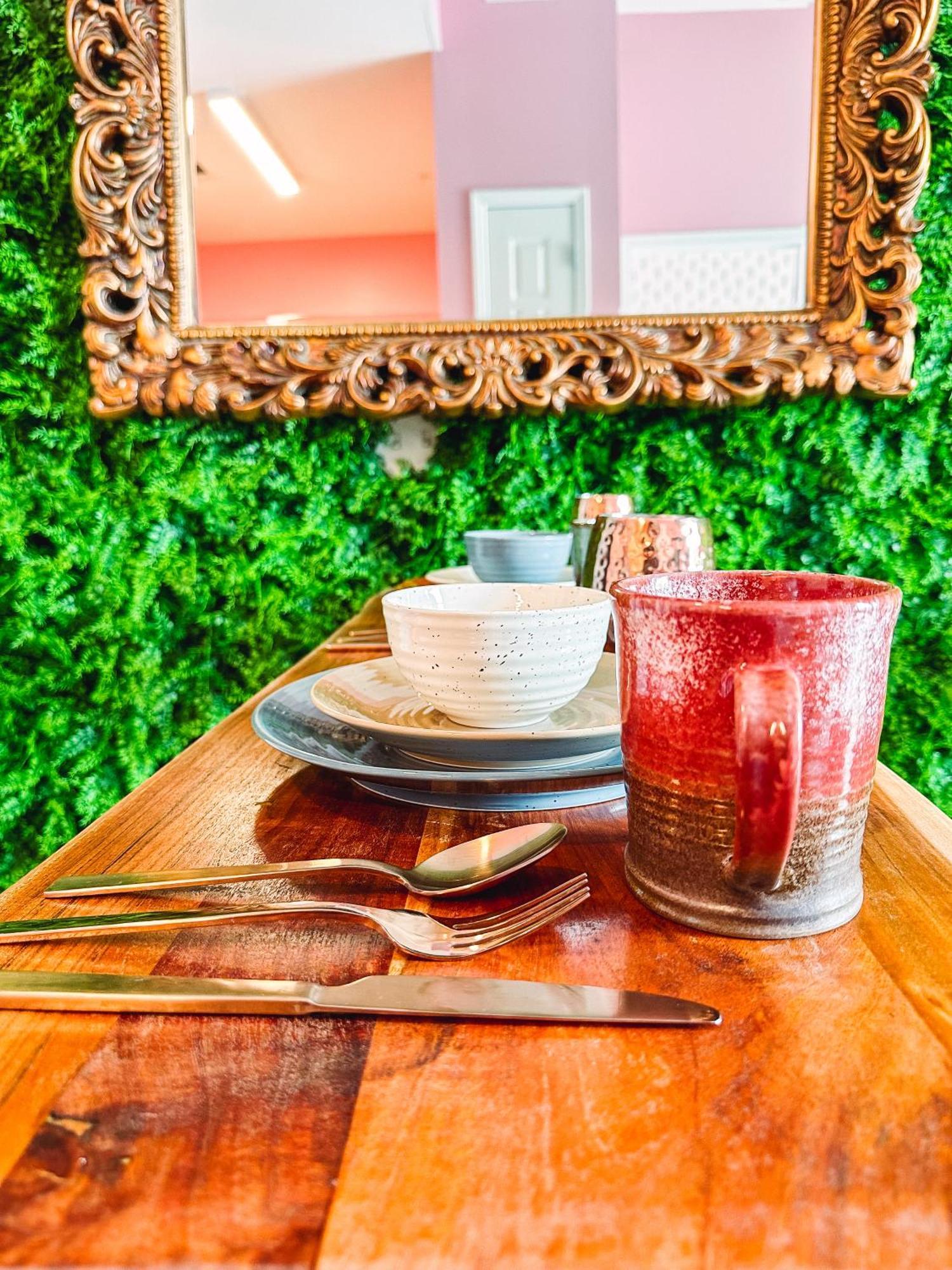 Howdy Y'all - Minutes To Broadway & Free Parking Nashville