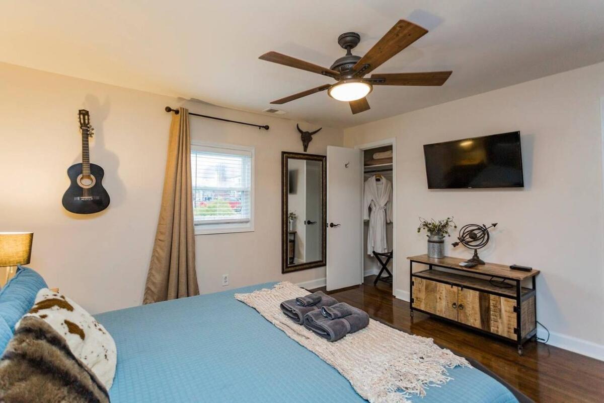 The Johnny And June House Prime Location Nashville