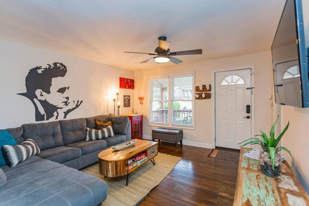 The Johnny And June House Prime Location Nashville