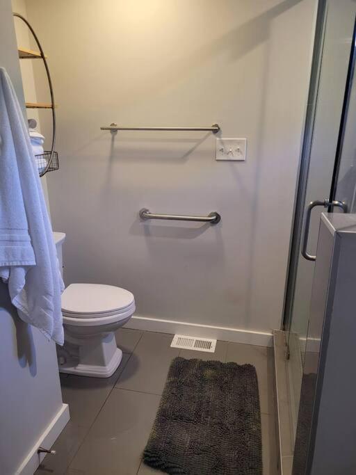 East Retreat, Outdoor Oasis, Sleeps 12, Four Bedrooms