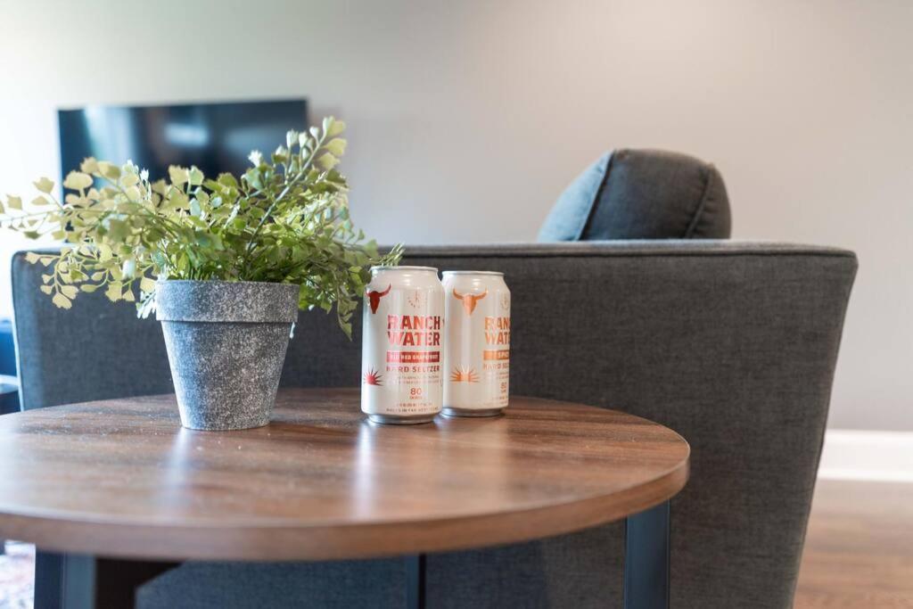 Sleek Townhome Near Broadway! Nashville