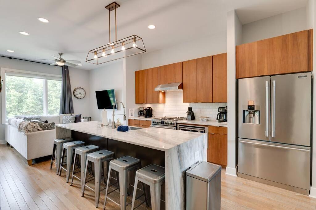 3bd -rooftop Escape- Steps From The Gulch Fun Holiday home *