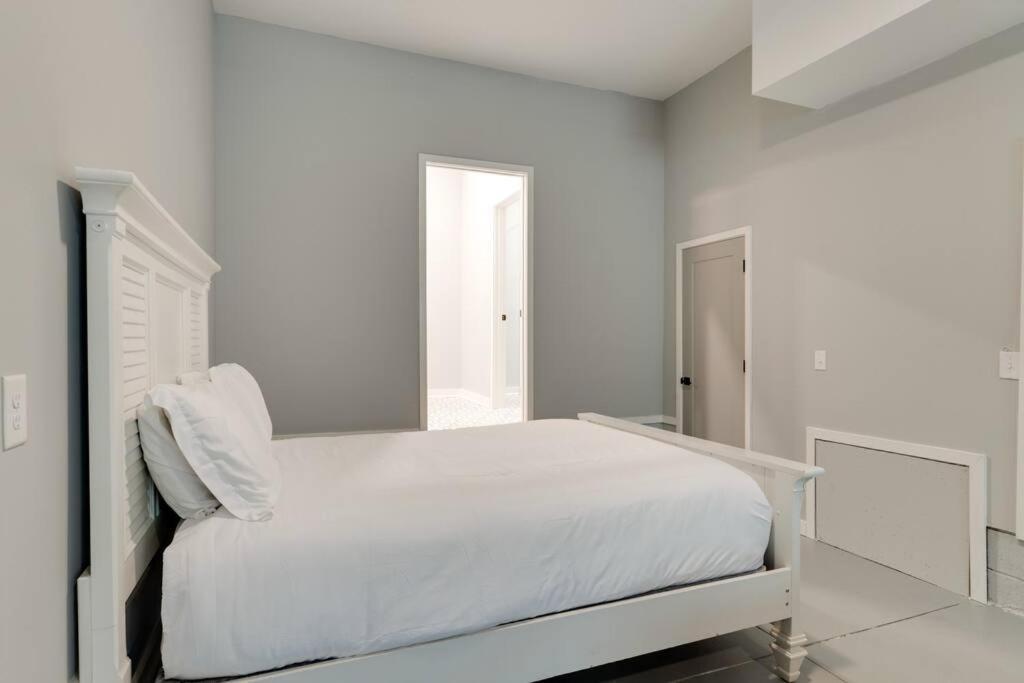 3bd -rooftop Escape- Steps From The Gulch Fun *