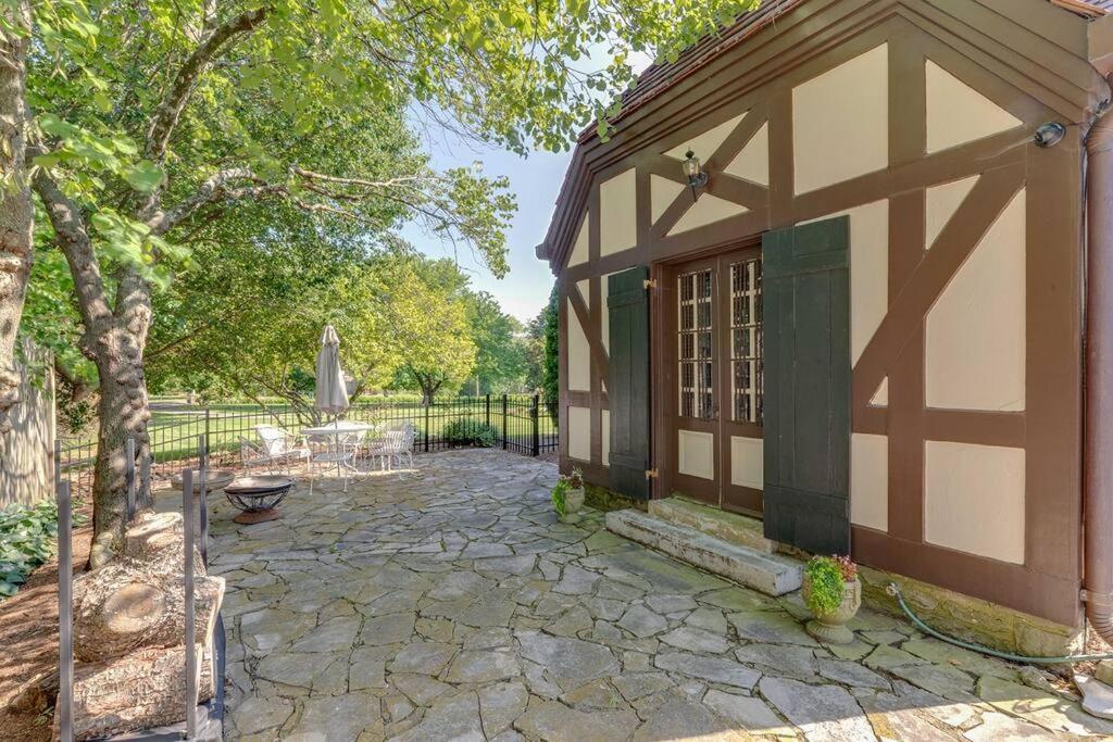 Ivy Hall - Great Location! Nashville