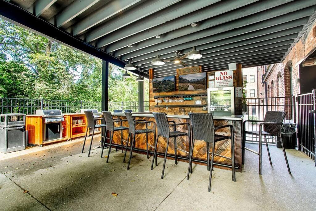 Historic Loft 2mi To Broadway On-site Speakeasy *