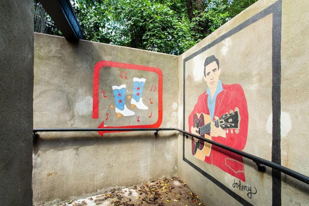 Apartment Historic Loft 2mi To Broadway On-site Speakeasy