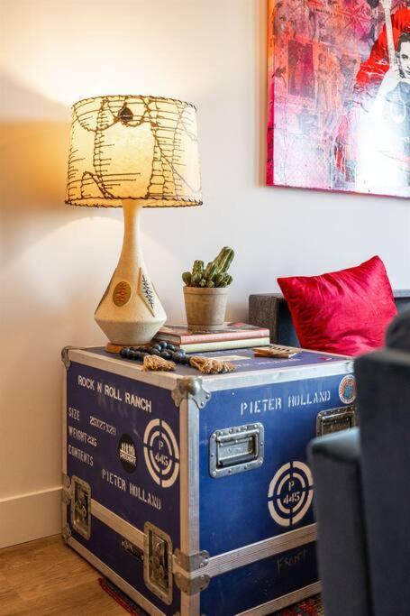 2 Side By Side Units, The Honky Tonk Party Pads, Parking Gym Pool Apartment